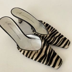 Furry Giuseppe zanotti kitten mules